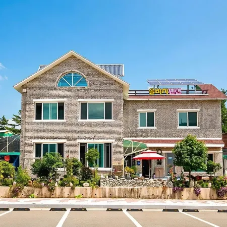 Samcheok Sol Beach Pension