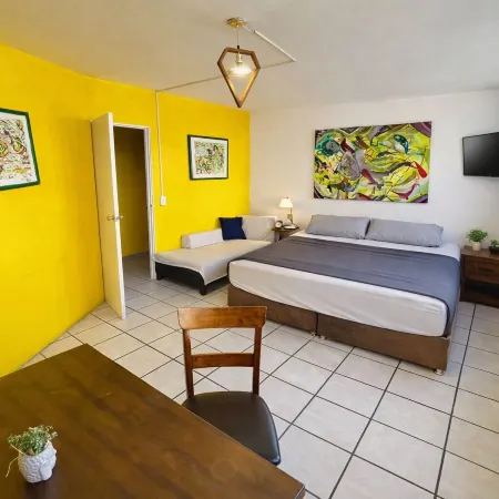 Free Spirit Hostel Guadalajara