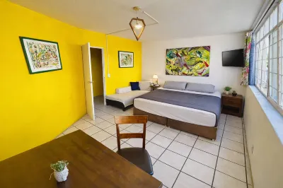 Free Spirit Hostel Guadalajara Hotel di 