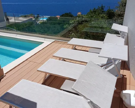 Apartmani D & J with Heated Pool & Stunning Sea View Hotels in Orasac