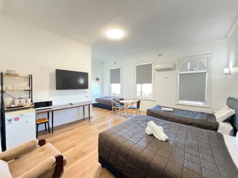 阿爾卑斯遺產汽車旅館