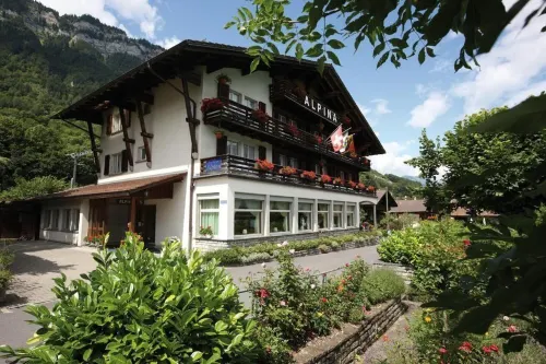 Alpina Boutique Hotel Interlaken - Ringgenberg - Adults Only ! - Parkering