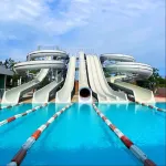 โรงแรมลอร์ ที่มีประสบการณ์และความสง่างาม - สวนน้ำ