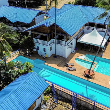 Rainbow Bay Beach & Dive Resort