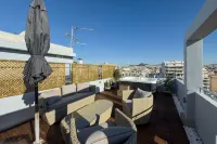 Acropolis Sky Retreat Jacuzzi 3Br Maisonette - Bungalows