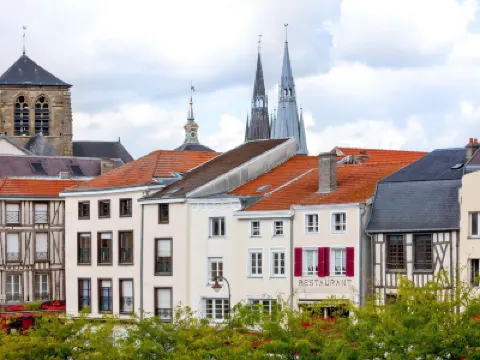 宜必思尚品香檳地區沙隆中心飯店 住宿飯店