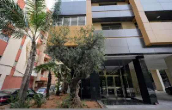 바다로의 오렌지 아파트먼트, 3 베드룸, 24/7 전기  호텔