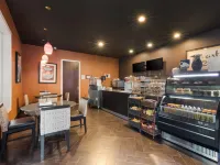 Clarion Inn & Suites Across from Universal Orlando Resort Hotels in Orlando