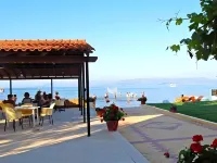 Seafront Apartments - Airport Shuttle