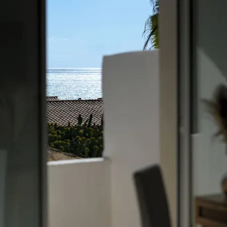 Due Passi Dal Mare