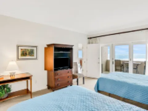 Beautiful Condo with Gorgeous Ocean Views from Balcony + Shared Pool & Free WiFi Hoteles en Fernandina Beach