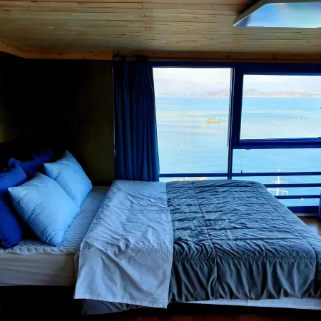 Changwon Santorini Pension