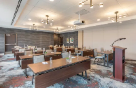 โรงแรมแคมเบรีย แอนด์ สวีทส์ เดนเวอร์ดาวน์ทาวน์ริโน่