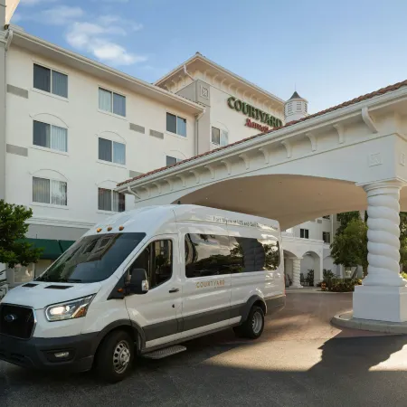 Courtyard Fort Myers at I-75 and Gulf Coast Town Center