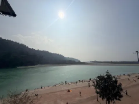 ชาร์นัม ออน เดอะ แกงเจส