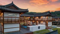 Gyeongju Gampo Hanok Pension فنادق في 