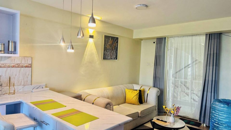Jolly 1br With AC, Backup Gen, Netflix, Balcony
