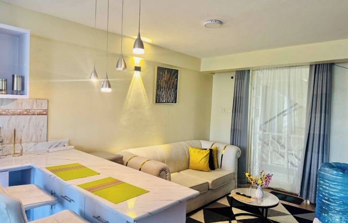 Jolly 1br With AC, Backup Gen, Netflix, Balcony