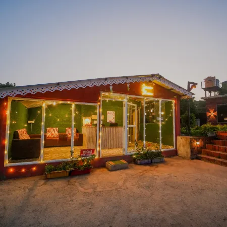 Green Heaven River Side Resort and Villa Отели в г. Авакали