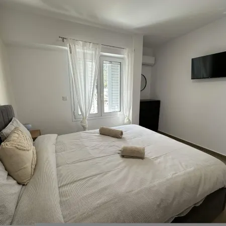 Loutra Suites Natural Springs Apartment