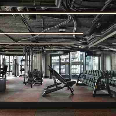 Stylish 2-bed Apartment With Modern Amenities Fitness & Recreational Facilities