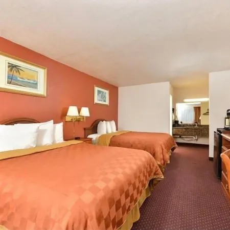 Travel Inn & Suite
