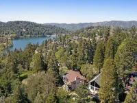 The Matterhorn Manor by AvantStay Hotéis em Crestline