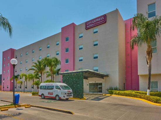 City Express Suites by Marriott Querétaro