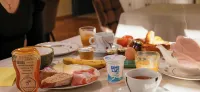 Appart'Hotel Castel Emeraude, Charme et Caractère - breakfast