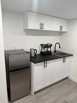 Haven in the Prairies Full 2BR - Homestays