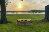 Steps to Shore: Group Getaway on Kentucky Lake! - 3-stjärniga