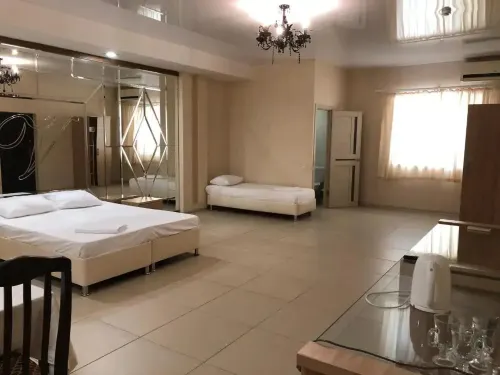 Victoria Hotel