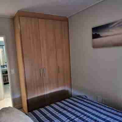 Modern Sleeps 2 Apartment Waterfall Views Rooms