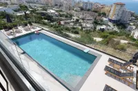Safir Luxury Suites - piscina