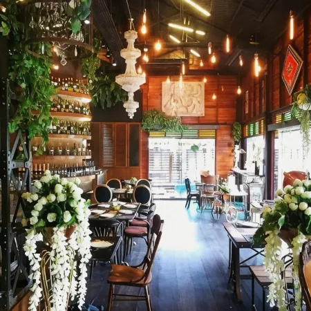 Chuchaiburi Sri Amphawa