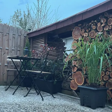 Cozy Furnished Basement Apartment
