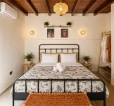 Dana Social Living - Homestays
