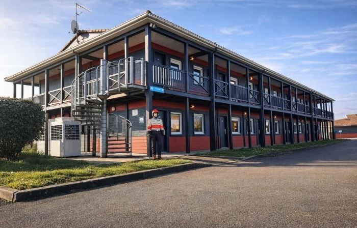 Enzo Hotels Chartres Mainvilliers by Kyriad Direct