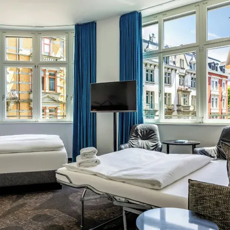 Motel One Zürich Отели рядом с достопримечательностью «Тонхалле»