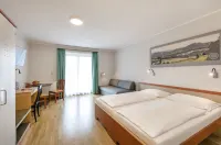 JUFA Hotel Vulkanland - Balkon