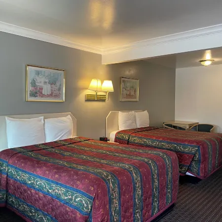 Lark Motel Willits
