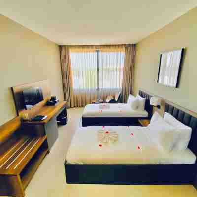 New Amaan Hotel Rooms