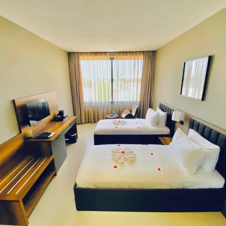 New Amaan Hotel