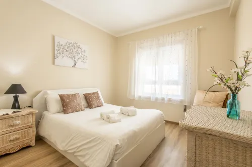 Bella Vista - by Smarthomes - 2-Star