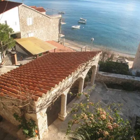 Apartment Račić - Two-bedroom Apartment with Balcony and Sea View