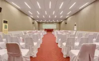 Kenari Tower Pantai Losari Makassar - parking