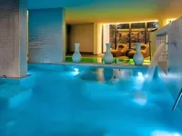 Longevity Health & Wellness Hotel - Adults Only - de playa