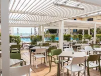 Dorisol Estrelicia Hotel Отели рядом с достопримечательностью «Лидо»