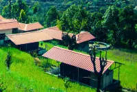 Vedant Valley Resort, Kund-Chopta, by Himalayan Eco Lodges - parking