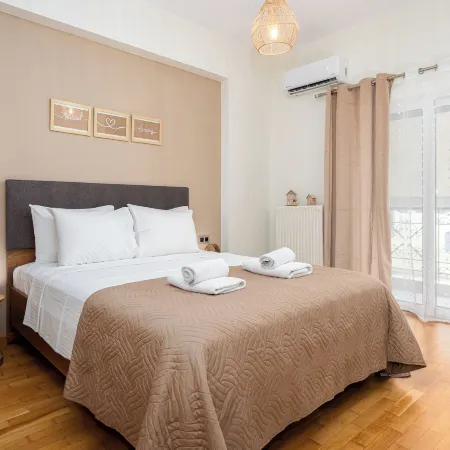 Modern Kallithea flat - Metro-AC-WiFI